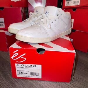 Accel Slim Mid White Sneakers